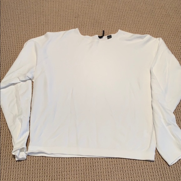 Simple pullover from Hong Kong - Picture 5 of 5
